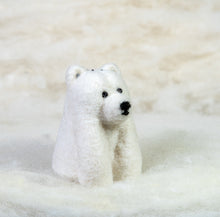 Load image into Gallery viewer, Polar Bear Felti
