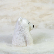 Load image into Gallery viewer, Polar Bear Felti