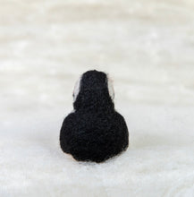 Load image into Gallery viewer, Puffin Felti