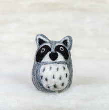 Load image into Gallery viewer, Raccoon Felti