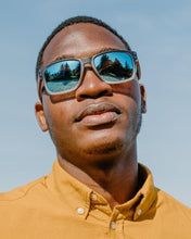 Load image into Gallery viewer, Wildwood: Laguna Sunglasses
